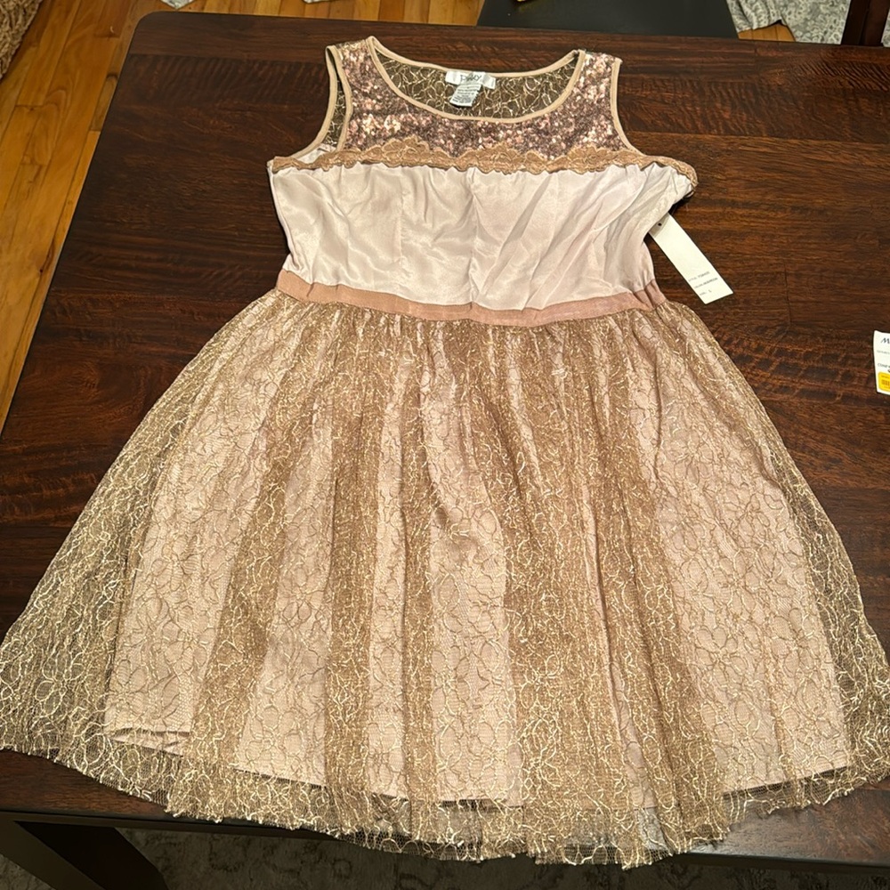 Junior large brownish tan dress